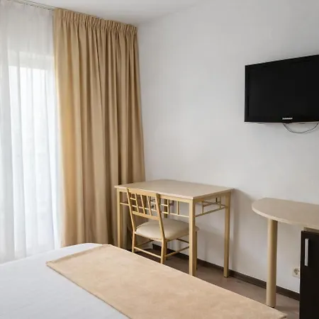 Adori Boutique 3*