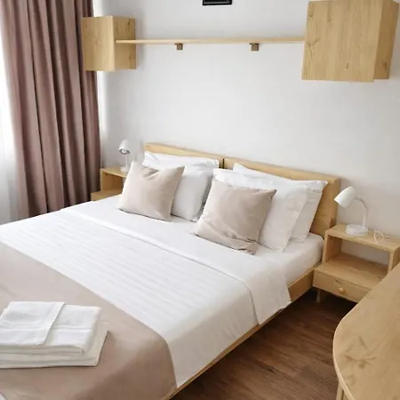 Adori Boutique מלון 3*